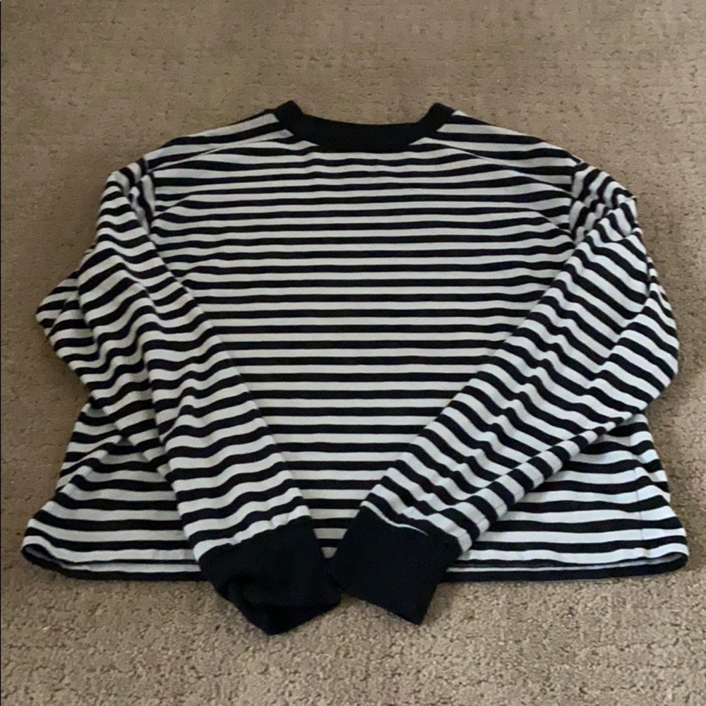 Long sleeve brandy Melville shirt